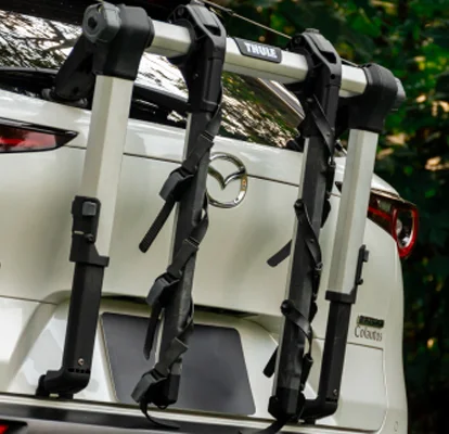 Mazda 2 Sedán — Porta bicicletas