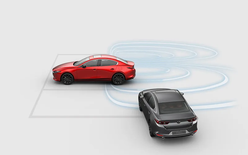 Mazda 3 — Asistencia de Frenado de Tráfico Cruzado Trasero (SBS-RC)