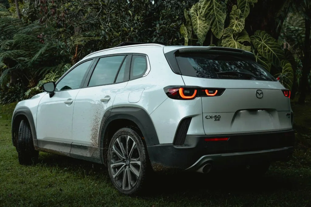 Mazda CX-50 vista frontal